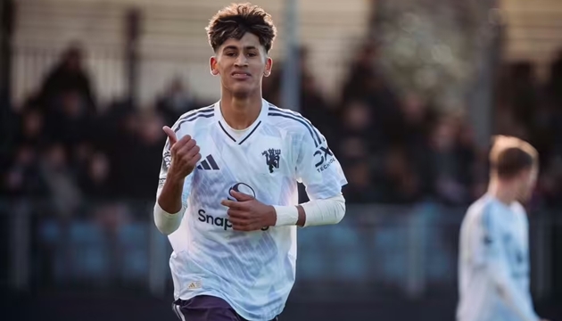 JJ Gabriel tỏa sáng trong màu áo U18 Man United.