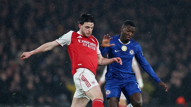 Rice có trận đấu không như ý trước Chelsea.