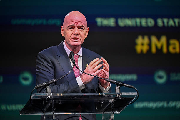 Gianni Infantino ủng hộ quan điểm 