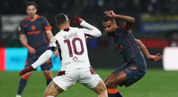 Inter c&oacute; khởi đầu ấn tượng trước Torino.