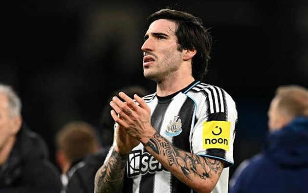 Ảnh bài viết Thực hư vụ người đại diện Sandro Tonali chào mời Arsenal