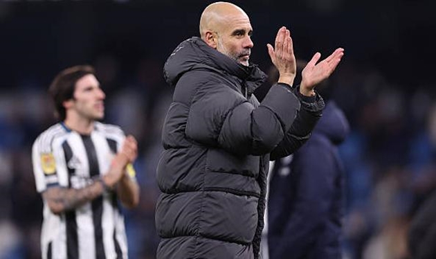 Pep Guardiola th&ecirc;m một lần v&agrave;o chung kết EFL Cup.