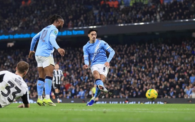 Man City hứa hẹn sẽ tạo ra một cuộc đua v&ocirc; địch hấp dẫn với Arsenal.