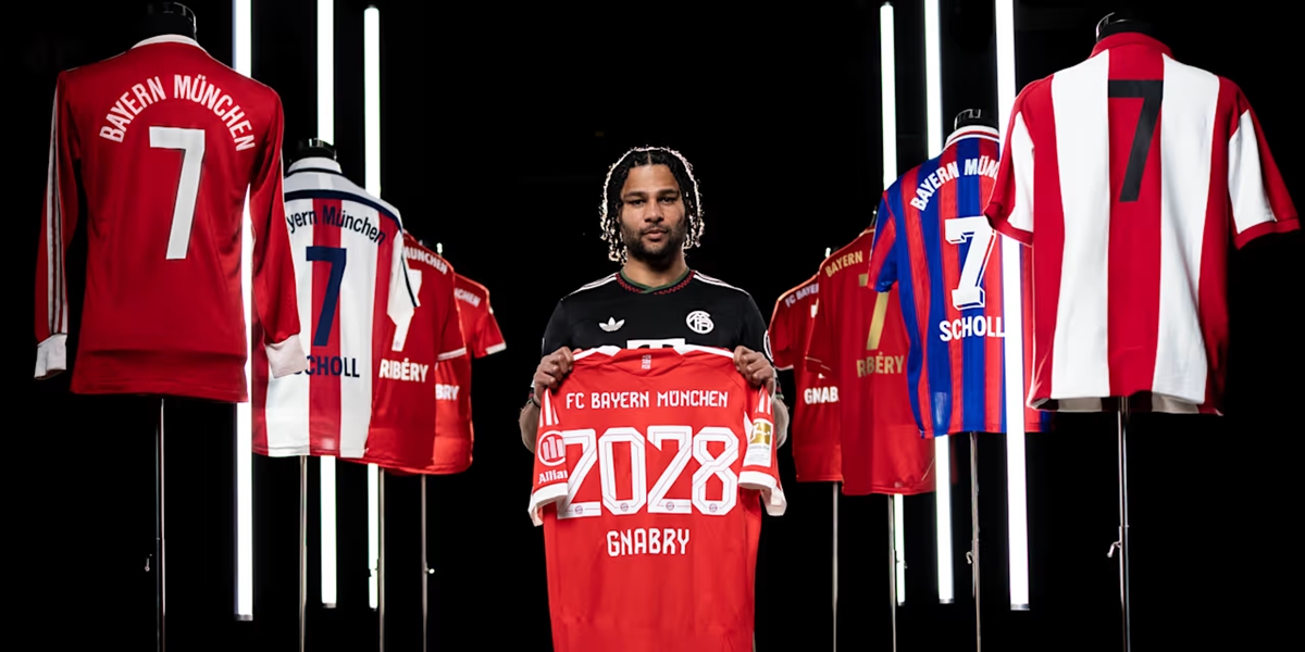 Serge Gnabry ch&iacute;nh thức gia hạn với Bayern Munich đến năm 2028.