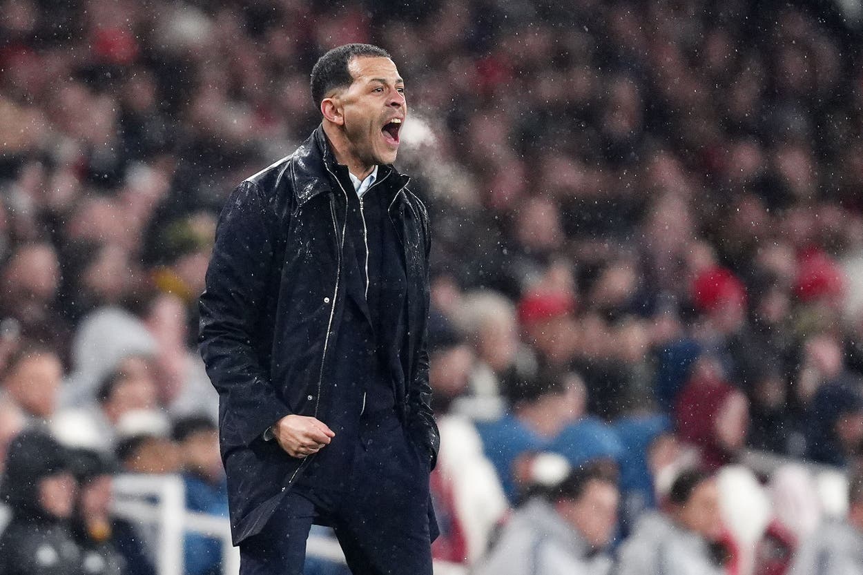 Ảnh bài viết Rosenior tố Arsenal thiếu tôn trọng Chelsea