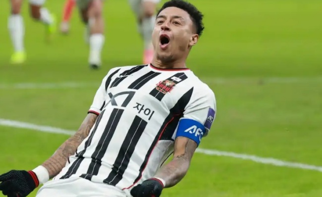 Ảnh bài viết Van Persie muốn đưa Jesse Lingard về Feyenoord