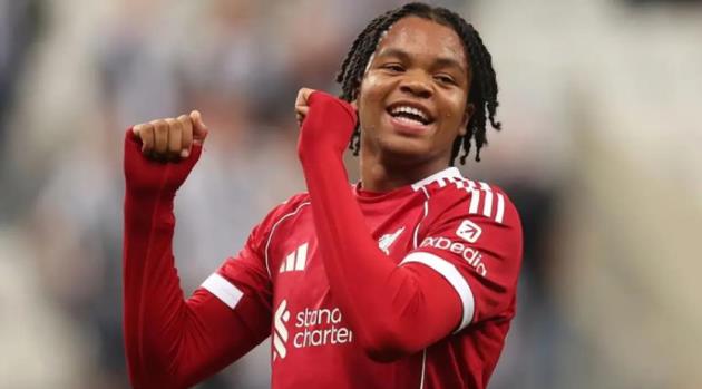 Chelsea c&oacute; tiếc khi mất Rio Ngumoha?