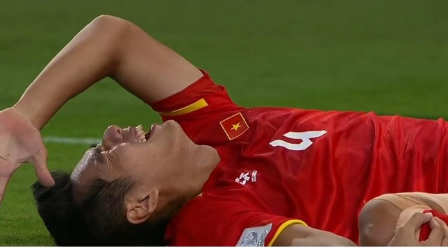 Việc c&aacute;c cầu thủ d&iacute;nh chấn thương đang diễn ra thường xuy&ecirc;n hơn.