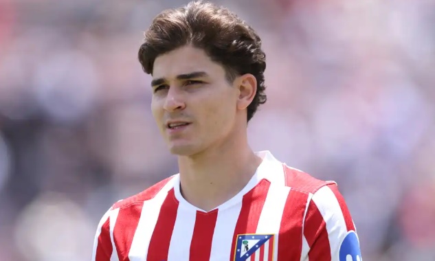 Ảnh bài viết Julian Alvarez là sự nâng cấp bắt buộc cho hàng công Arsenal