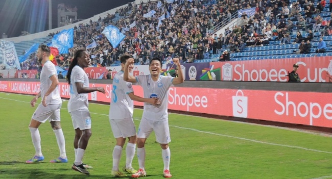 CĐV Đông Nam Á thán phục Nam Định.