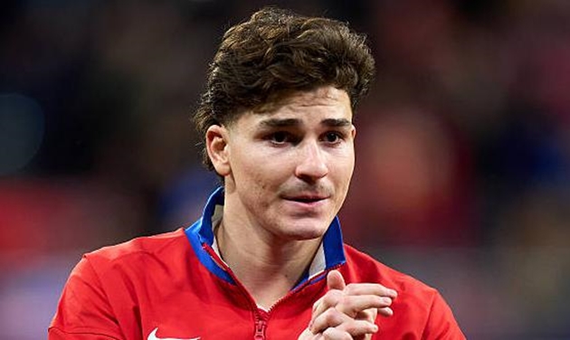 Julian Alvarez nằm trong tầm ngắm của Arsenal.