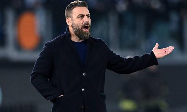 Daniele De Rossi đang thăng hoa cùng Genoa.