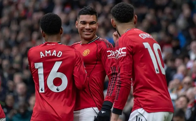 Ảnh bài viết Casemiro rũ bùn đứng dậy nhờ công thức của Carrick