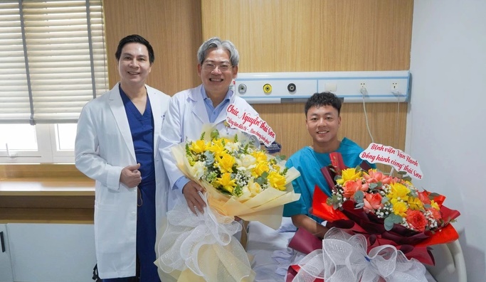 Ảnh bài viết Thái Sơn phẫu thuật thành công nhưng lỡ ASEAN Cup