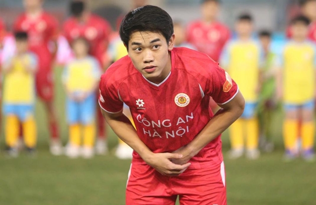 Chấn thương của Nguyễn Đ&igrave;nh Bắc kh&ocirc;ng qu&aacute; đ&aacute;ng ngại.