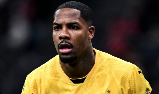 Milan quyết giữ ch&acirc;n Maignan.