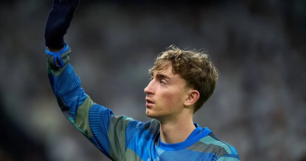 Trung vệ T&acirc;y Ban Nha cần chứng minh năng lực dưới thời Arbeloa.