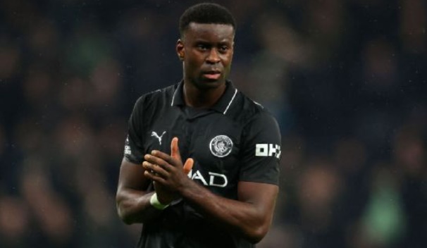 Guehi chọn gia nhập Man City.