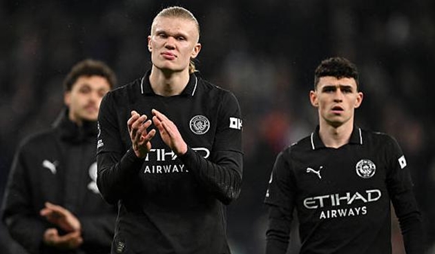 Manchester City thường xuy&ecirc;n phung ph&iacute; cơ hội ở m&ugrave;a giải năm nay.