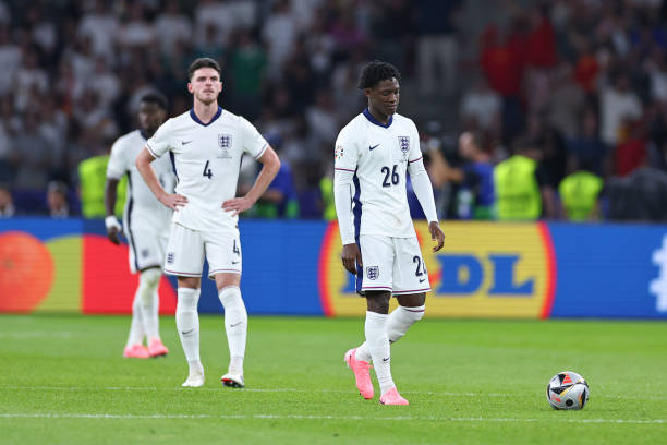 Declan Rice từng thi đấu ăn ý bên cạnh Kobbie Mainoo trong màu áo tuyển Anh ở EURO 2024.