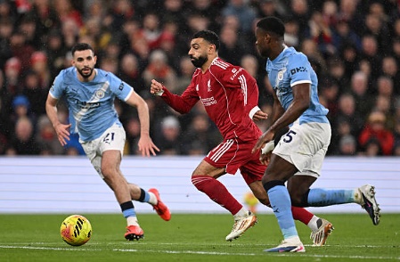 Ảnh bài viết Salah bị từ chối phạt đền trong trận đại chiến với Man City