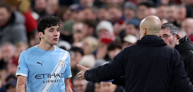 Abdukodir Khusanov - 6.4 điểm: Một trận đấu đầy thử thách cho trung vệ trẻ. Khusanov có khởi đầu hơi chệch choạc nhưng dần lấy lại sự tự tin với những pha luân chuyển bóng tốt. Tuy nhiên, anh phải rời sân trong hiệp hai vì chấn thương.