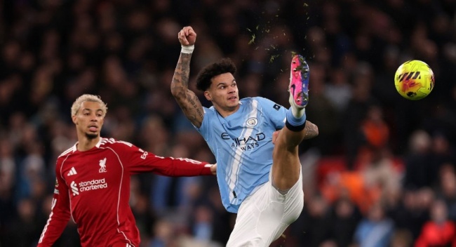 Nico O'Reilly - 6.8 điểm: Cầu thủ trẻ đã nỗ lực hết mình bên cạnh đàn anh Rodri. O'Reilly mang lại sức mạnh tranh chấp ở khu vực giữa sân, giúp Man City không bị lép vế trước hàng tiền vệ cơ động của Liverpool.