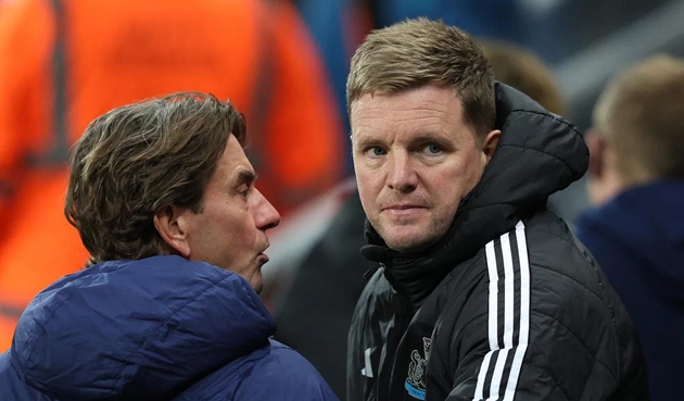 Cả Thomas Frank và Eddie Howe đều đang gặp những vấn đề.