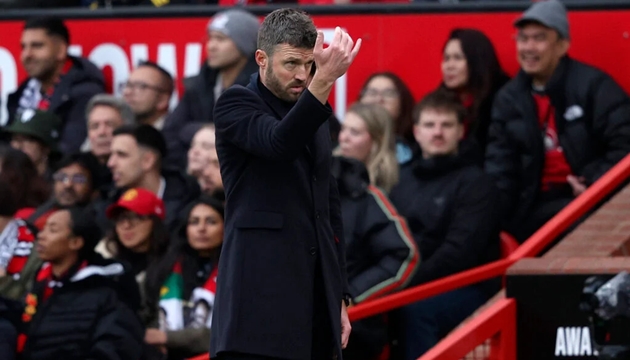 Carrick sẽ phải cho thấy khả năng xoay tua đội h&igrave;nh hợp l&yacute;.