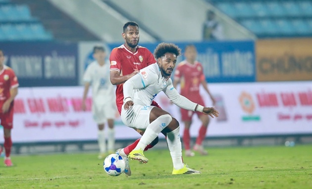 Ảnh bài viết Xuân Son vô duyên, Nam Định tuột chiến thắng vào phút 90+7