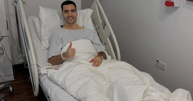 Merino hoàn thành ca phẫu thuật