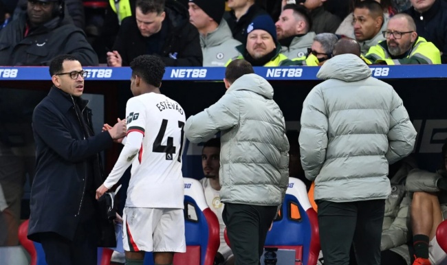 Chelsea đối mặt b&agrave;i to&aacute;n xoay tua nh&acirc;n sự trước Leeds.