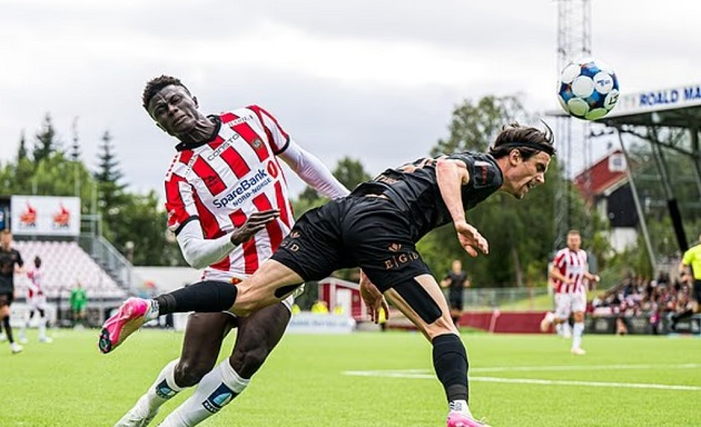 Kinteh có tốc độ cực kỳ ấn tượng.