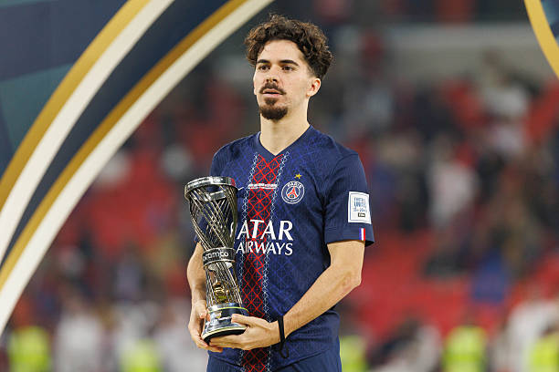 Real kh&oacute; chi&ecirc;u mộ được Vitinha.