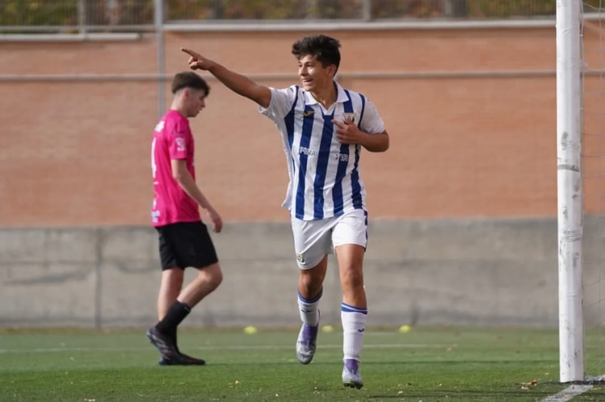 Ảnh bài viết Real Madrid nẫng tay trên Atletico vụ Aaron Silva