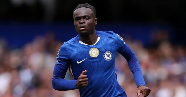  George đ&atilde; được đ&agrave;o tạo l&acirc;u năm ở Chelsea.