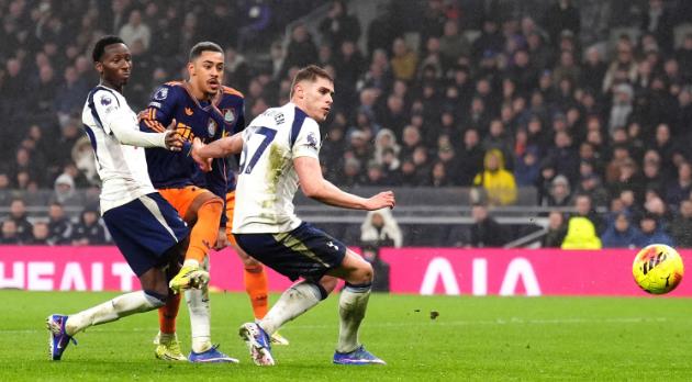 Ảnh bài viết Sai lầm của Gallagher khiến Tottenham ôm hận trước Newcastle