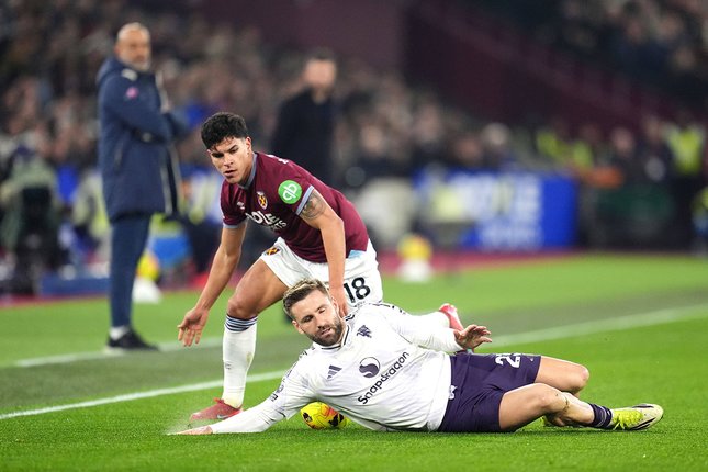 Ảnh bài viết Luke Shaw không đáng trở thành vật tế thần tại Man Utd