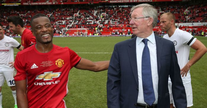 Sir Alex Ferguson bênh vực cậu học trò.
