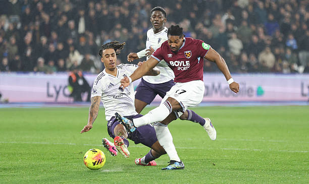 Ảnh bài viết Ferdinand thán phục 2 pha cứu thua của Yoro