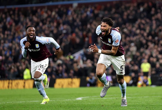 Ảnh bài viết Thắng nghẹt thở Brighton, Aston Villa tiếp tục bám đuổi Arsenal