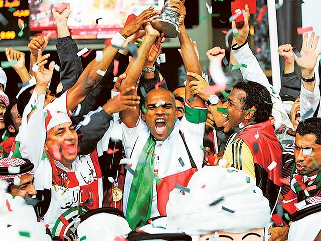 UAE v&ocirc; địch V&ugrave;ng Vịnh lần đầu ti&ecirc;n năm 2007.