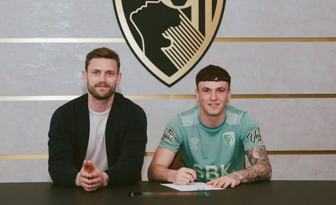 AFC Bournemouth chính thức kích hoạt điều khoản mua đứt Alex Jimenez.