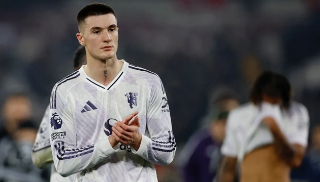 Ảnh bài viết Roy Keane mỉa mai chuyện Sesko được khen ngợi ở MU