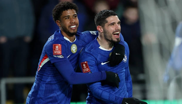 Pedro Neto tỏa sáng rực rỡ.