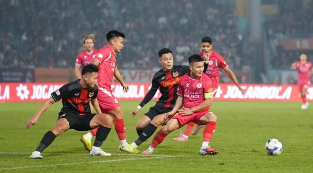 V-League đang hấp dẫn vì cuộc đua vô địch giữa CAHN và Ninh Bình.