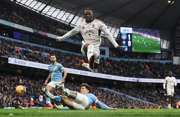 Ảnh bài viết Salford chơi quả cảm làm khó Man City