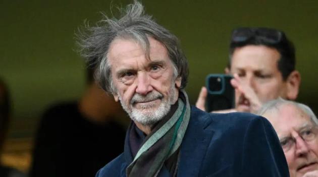 Ảnh bài viết Sir Jim Ratcliffe xin lỗi nhà Glazer sau phát ngôn vạ miệng