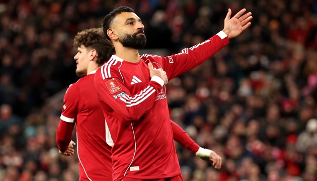 Salah g&oacute;p dấu gi&agrave;y v&agrave;o 2 b&agrave;n thắng của Liverpool trước Brighton.