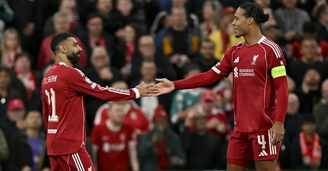 Van Dijk vừa d&agrave;nh nhiều lời ca ngợi cho Salah.